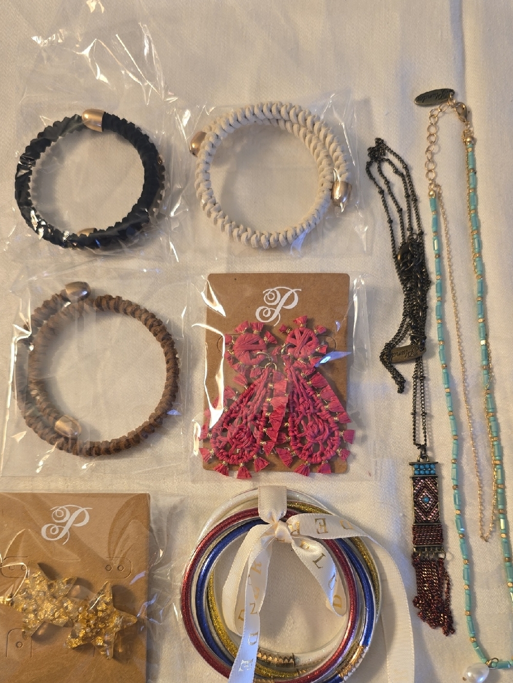 Assorted 8pc Women's Jewelry Set, Earrings, Bracelets & Necklaces , Plunder New